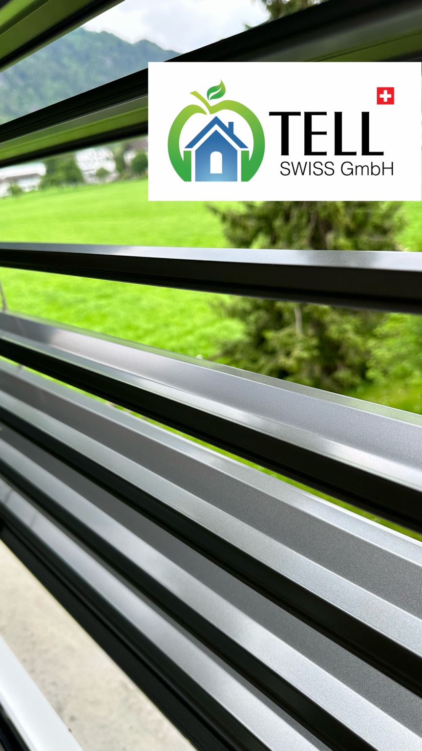 Gereinigte Storenlamellen mit Tell Swiss Logo